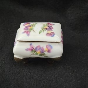 Vintage Hand Painted Bone China Japan Trinket Box Footed